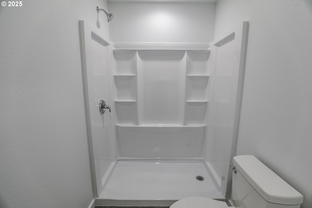 180 SE Darrell Ave, Winston, OR 97496 - full bathroom featuring a stall shower