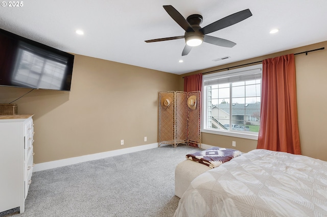 bedroom featuring recessed lighting, visible vents, light carpet, ceiling fan, and baseboards