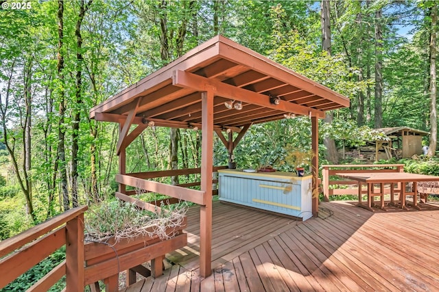 25498 Butler Rd, Junction City, OR 97448 - wooden deck with a shed