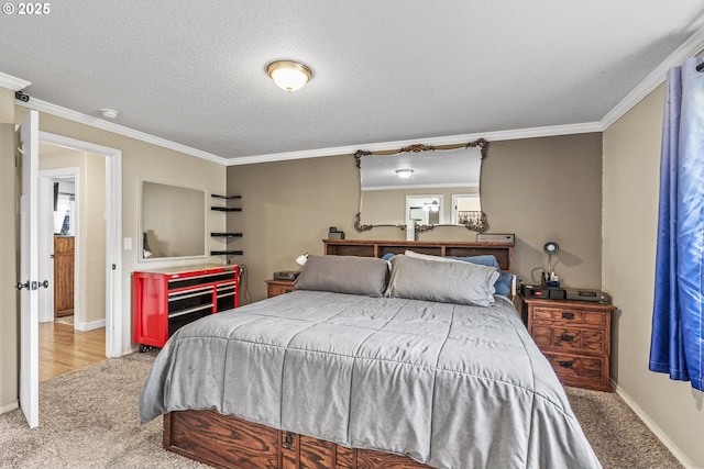 112 Stoneway Ln, Longview, WA 98632 - bedroom featuring carpet flooring, crown molding, baseboards, and a textured ceiling