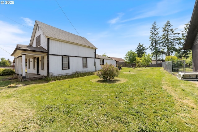 540 Kesling St, Harrisburg, OR 97446 - view of property exterior featuring roof with shingles and covered porch