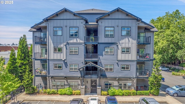 13885 SW Meridian St Unit 135, Beaverton, OR 97005 - view of building exterior featuring uncovered parking