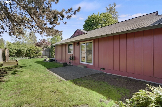 exterior space featuring fence