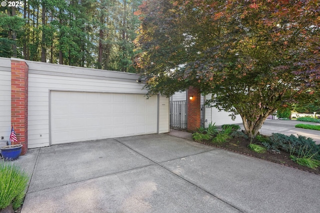 1200 NE Territorial Rd Unit 83, Canby, OR 97013 - view of front facade with driveway