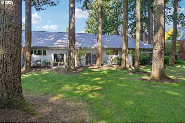 1200 NE Territorial Rd Unit 83, Canby, OR 97013 - view of front facade with a front lawn and metal roof