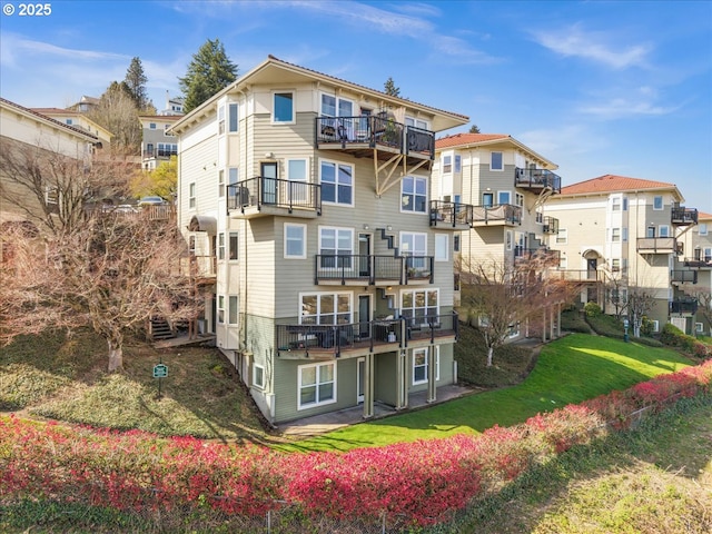 310 NW Uptown Ter Unit 1A, Portland, OR 97210 - view of building exterior