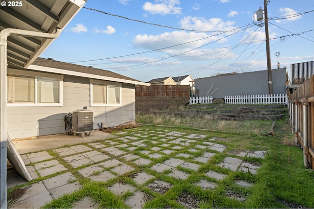 view of yard with a patio