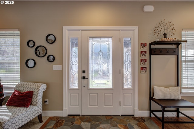 459 Oak Valley Loop, Winchester, OR 97495 - foyer with baseboards