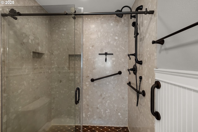 89523 Manion Dr, Warrenton, OR 97146 - bathroom featuring a stall shower