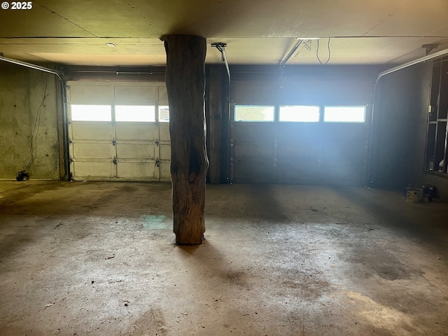 29202 Wallace St, Gold Beach, OR 97444 - view of garage