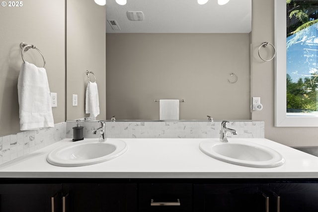 7886 SW Capitol Hill Rd, Portland, OR 97219 - bathroom featuring double vanity