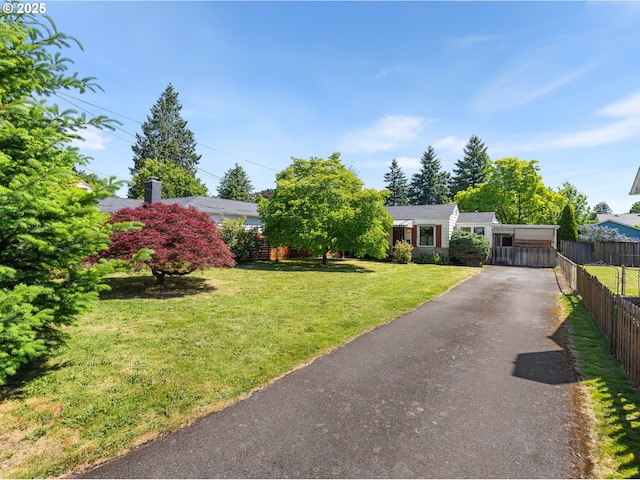 3128 SE 64th Ave, Portland, OR 97206 - view of front of property featuring asphalt driveway