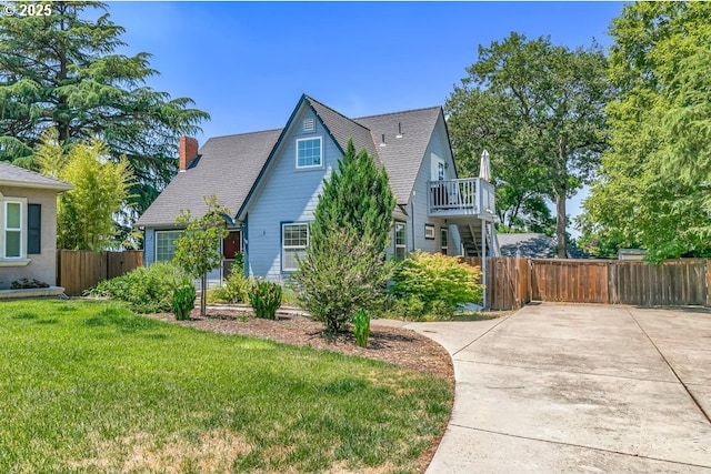 3473 Poppywoods Dr, Medford, OR 97504 - view of front of house with a chimney