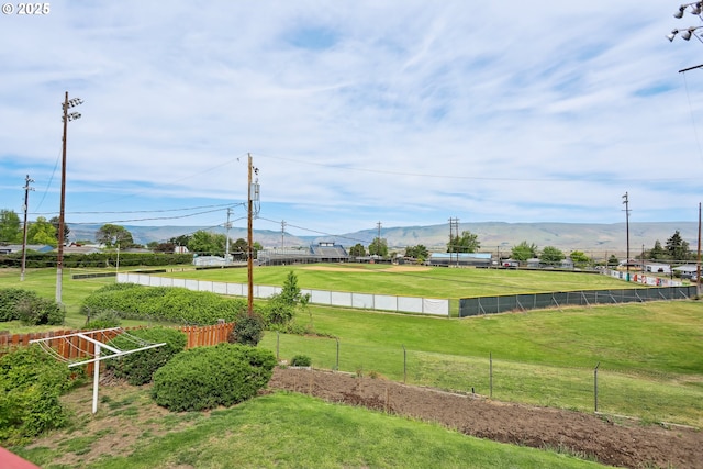 1831 E 14th St, The Dalles, OR 97058 - view of home's community with a mountain view