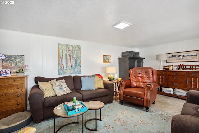 1831 E 14th St, The Dalles, OR 97058 - view of living room