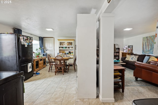 1831 E 14th St, The Dalles, OR 97058 - view of living area