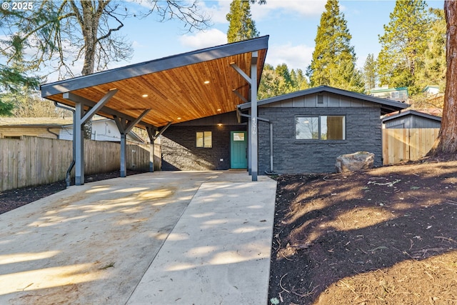 view of front of house featuring a carport