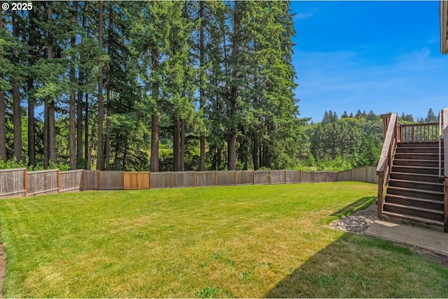 7010 SW Barr Ln, Tualatin, OR 97062 - fenced backyard featuring stairway