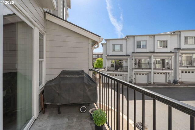 28683 SW Orleans Ave, Wilsonville, OR 97070 - view of balcony