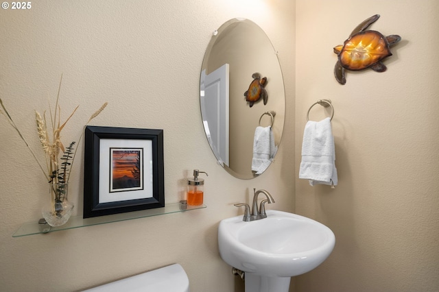 28683 SW Orleans Ave, Wilsonville, OR 97070 - bathroom featuring a sink and toilet
