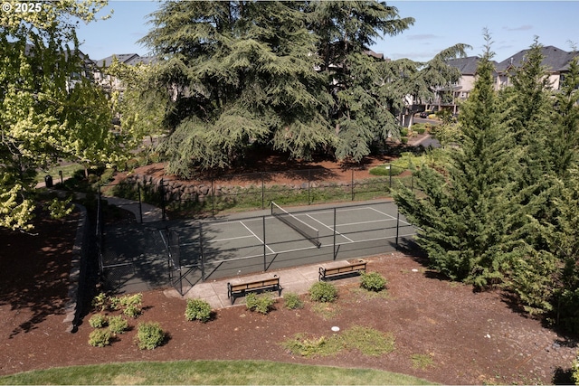 28683 SW Orleans Ave, Wilsonville, OR 97070 - view of tennis court with fence