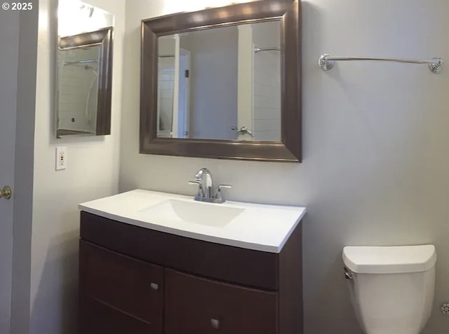 2544 NE Hoyt St, Portland, OR 97232 - bathroom with toilet and vanity