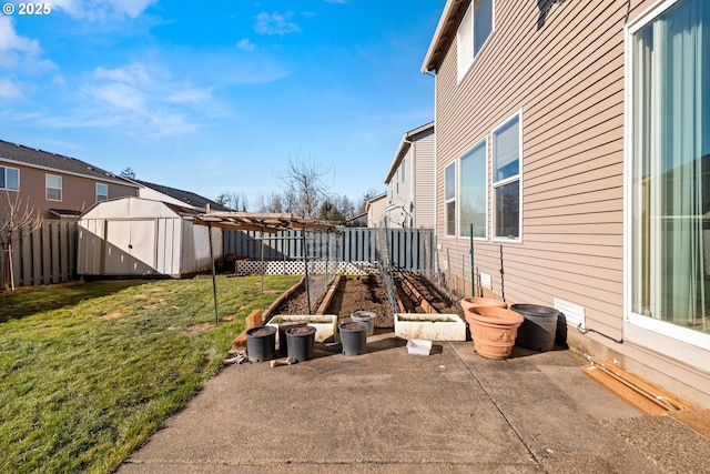 2032 SW 33rd St, Gresham, OR 97080 - view of patio / terrace