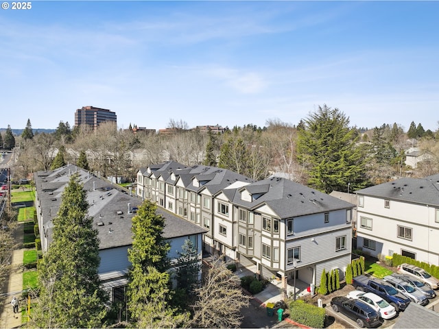 birds eye view of property featuring a residential view