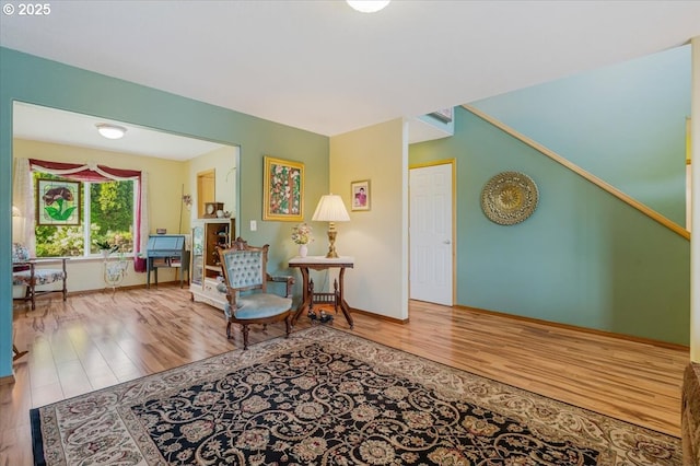 287 SW Oliver Ct, Dundee, OR 97115 - living area with wood finished floors and baseboards