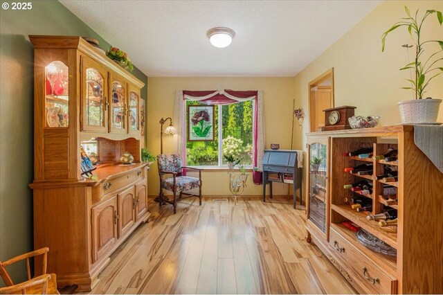 287 SW Oliver Ct, Dundee, OR 97115 - sitting room featuring light wood-type flooring and baseboards