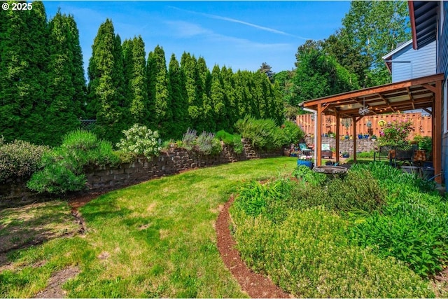 287 SW Oliver Ct, Dundee, OR 97115 - view of grassy yard