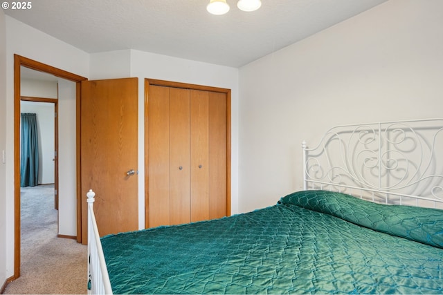 17701 Koch Ct, Sandy, OR 97055 - bedroom featuring carpet floors, a closet, and baseboards