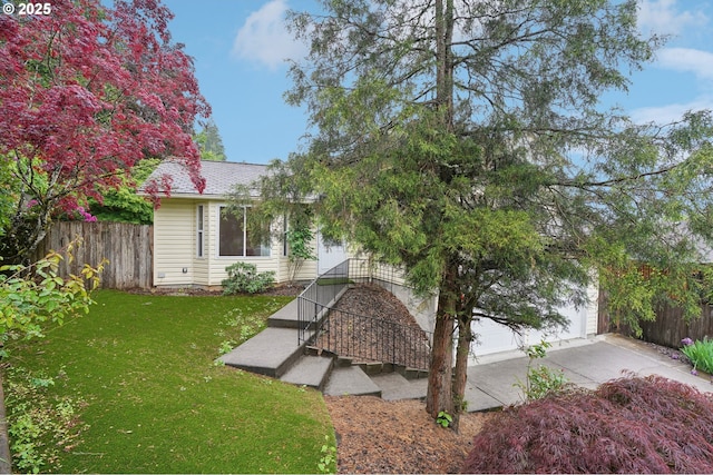 17701 Koch Ct, Sandy, OR 97055 - view of front facade with driveway
