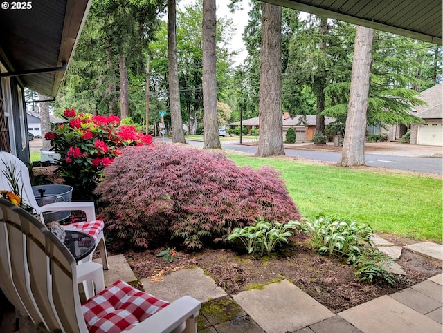 695 NW Towle Ave, Gresham, OR 97030 - view of green lawn