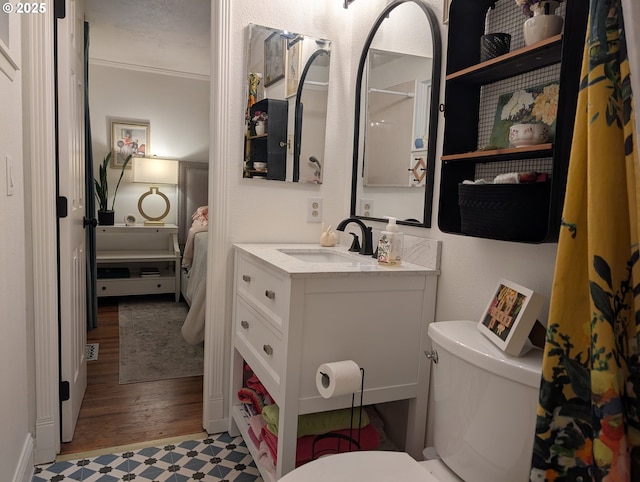 695 NW Towle Ave, Gresham, OR 97030 - full bathroom featuring vanity and wood finished floors