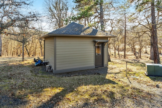 view of outdoor structure featuring an outdoor structure