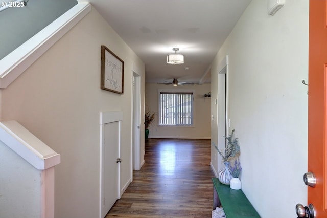 27 NW 6th Pl, Warrenton, OR 97146 - corridor featuring baseboards and wood finished floors