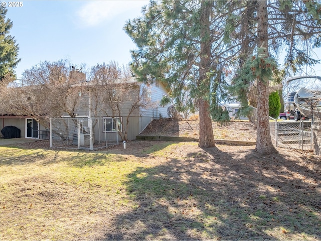 view of yard featuring fence