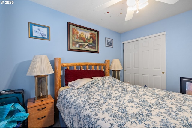 bedroom featuring a closet, carpet, and a ceiling fan