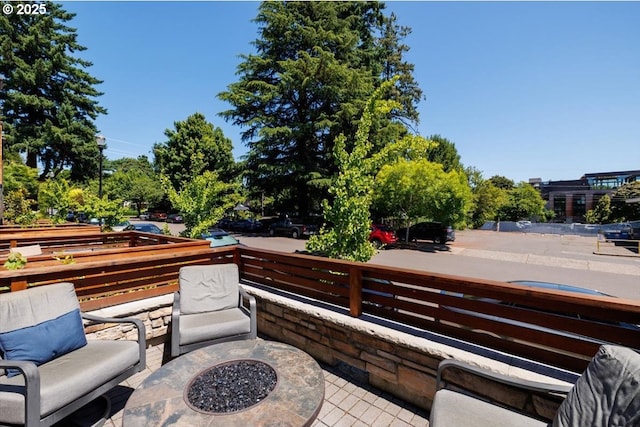 542 4th St, Lake Oswego, OR 97034 - view of patio