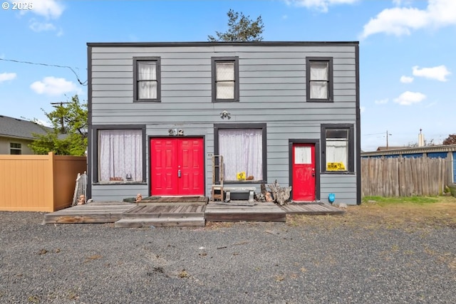 212 N Main St, Merrill, OR 97633 - view of property with fence
