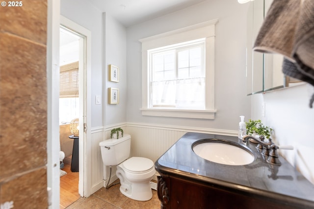 125 NE 80th Ave, Portland, OR 97213 - half bath with vanity and a wainscoted wall
