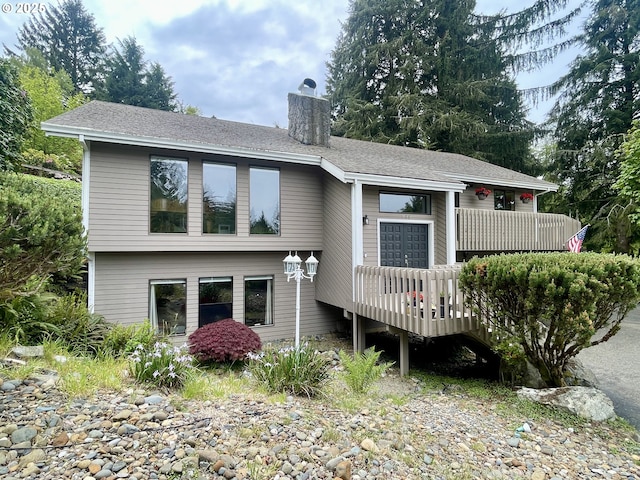 755 17th Ave, Coos Bay, OR 97420 - view of front of property with a chimney