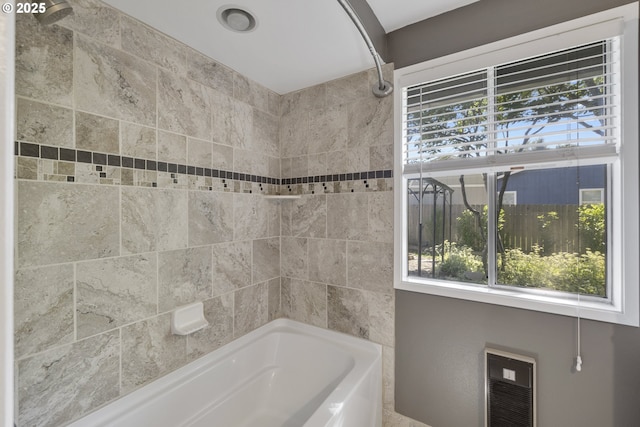 9115 NE Meadowbrook Cir, Vancouver, WA 98664 - full bath featuring bathing tub / shower combination