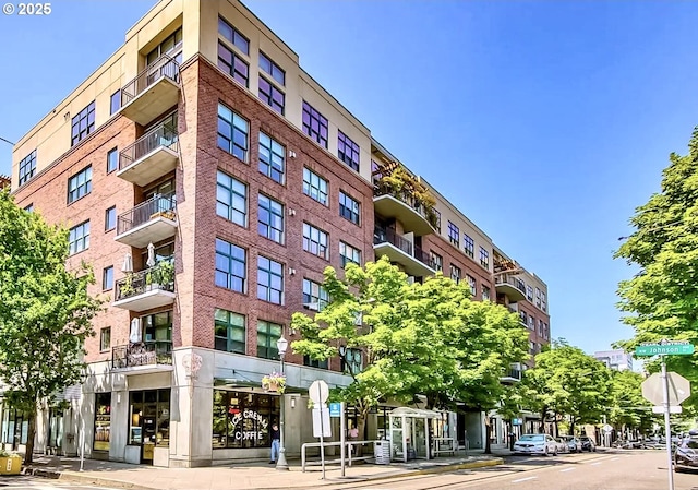 821 NW 11th Ave Unit 415, Portland, OR 97209 - view of building exterior