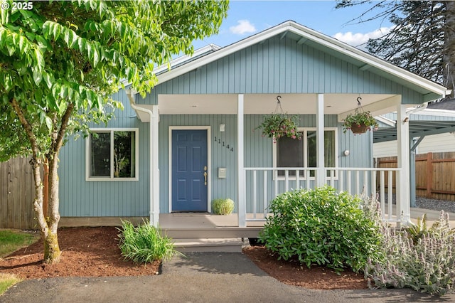 11144 NE Knott St, Portland, OR 97220 - bungalow-style house featuring a porch