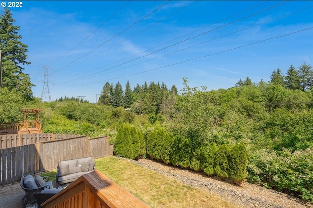9050 SW 161st Ave, Beaverton, OR 97007 - view of yard featuring an outdoor hangout area