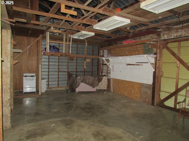 21451 SE Webfoot Rd, Dayton, OR 97114 - view of garage