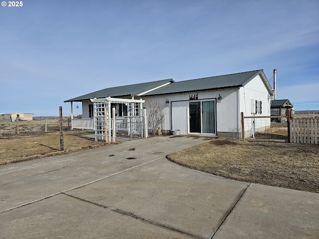 view of front of home