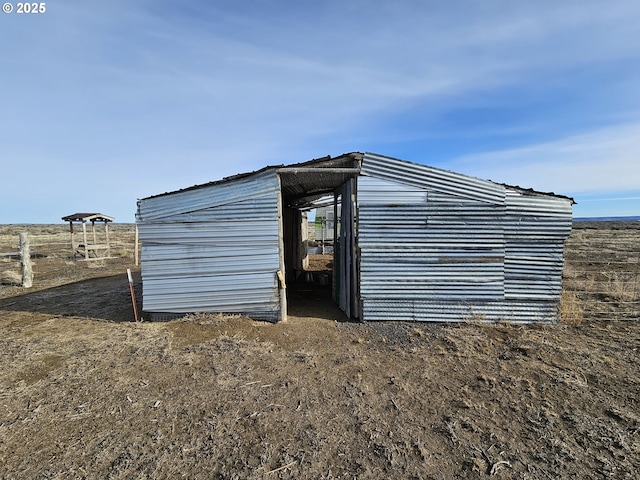 view of outdoor structure